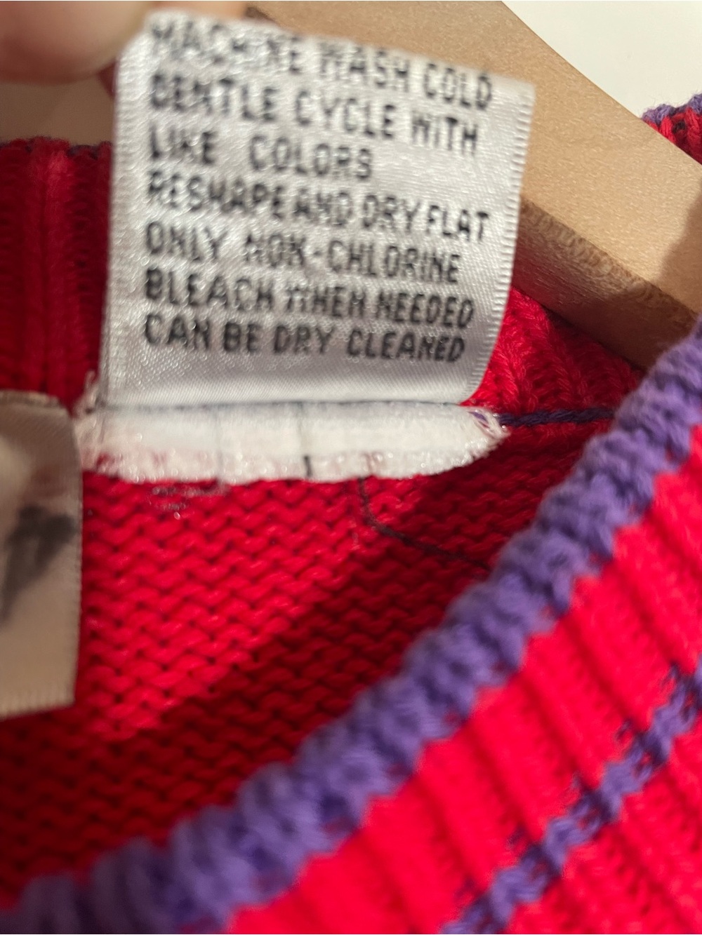 Vintage Idioms Cardigan Sweater Twee Circles Stripes Red & Purple Size Medium - Picture 4 of 8